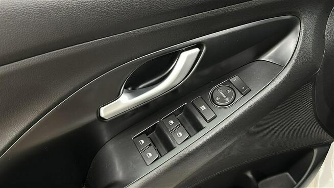 Hyundai i30 1.5 DPI Classic +