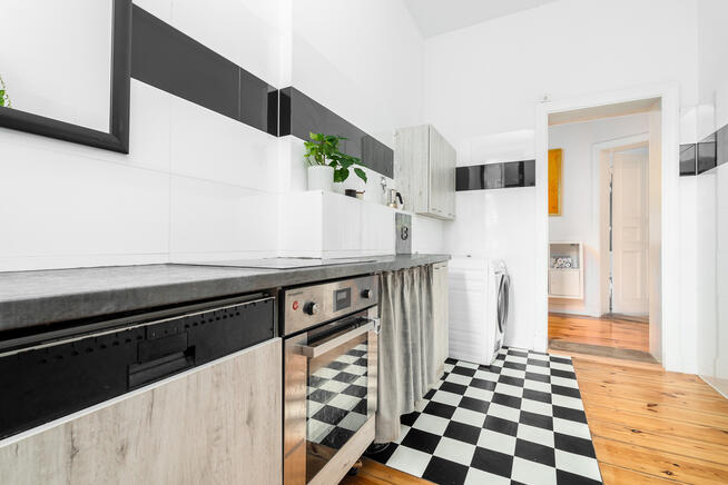 Wyjątkowe 4.pok. mieszkanie z duszą w kamienicy!