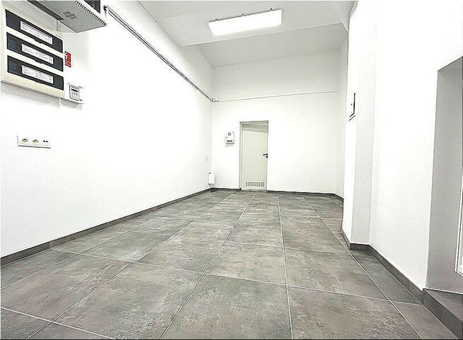 Wynajem lokal użytkowy Opole centrum 69 m2.