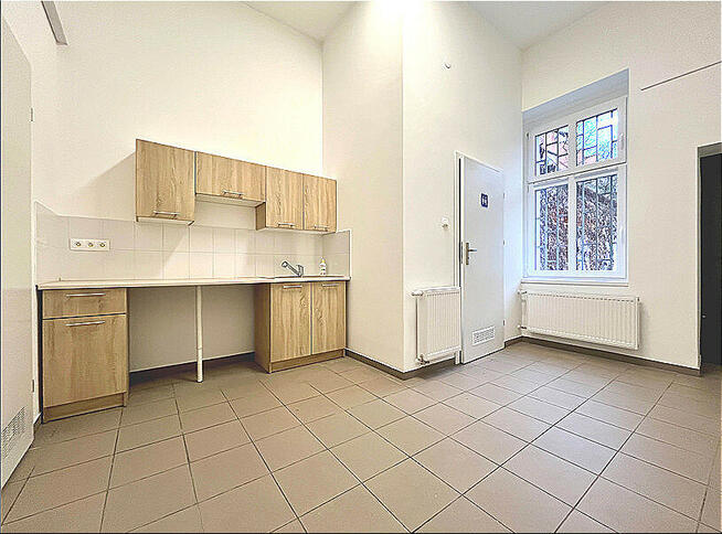 Wynajem lokal użytkowy Opole centrum 69 m2.