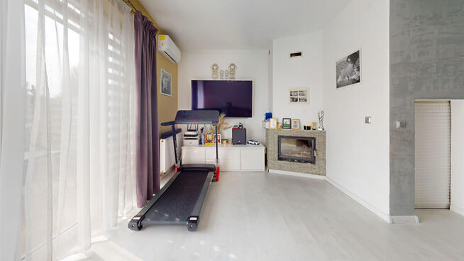 Na sprzedaż Segment 79,59m2 z dużym ogródkiem