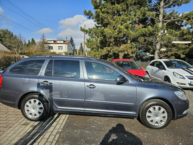 Škoda Octavia Klimatronic dwu strefowy / Podgrzewane fotele / Tempomat