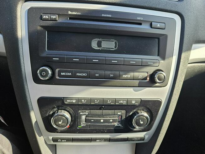 Škoda Octavia Klimatronic dwu strefowy / Podgrzewane fotele / Tempomat