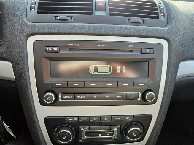 Škoda Octavia Klimatronic dwu strefowy / Podgrzewane fotele / Tempomat