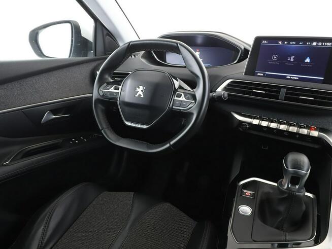 Peugeot 3008 półskóra virtual cocpit navi klima auto kamera i czujniki parkowania