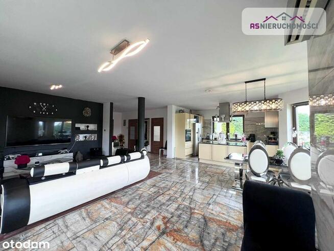 Dom wolnostojący, basen, duża działka,10 minut do Koszalina