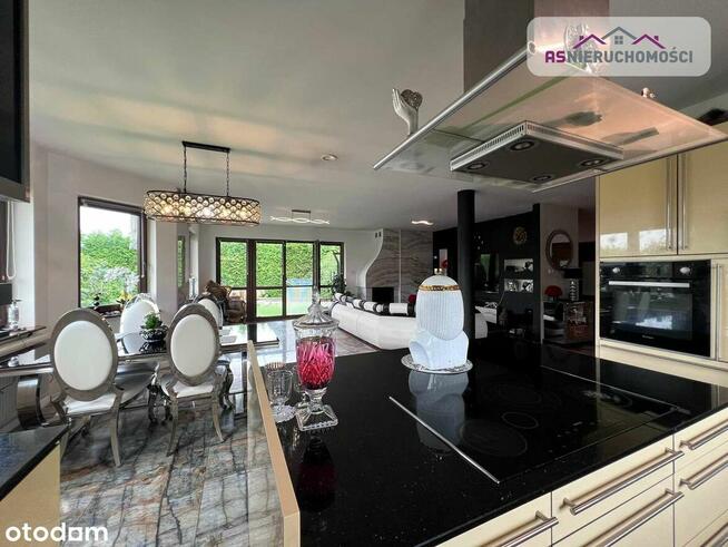 Dom wolnostojący, basen, duża działka,10 minut do Koszalina