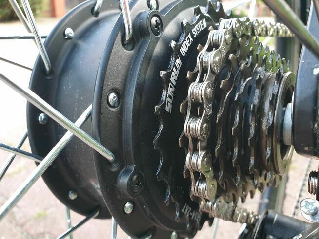 Jak nowy rower elektryczny miejski 28 cali rama alu M