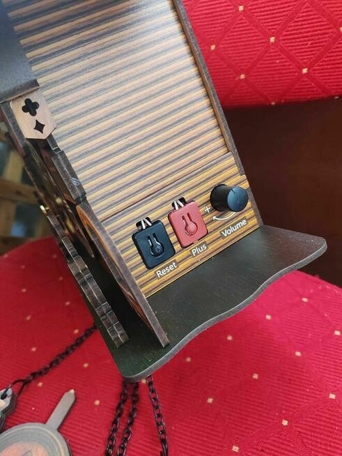 Zegar z kukukułka skandynawski styl retro drewniany zegarek