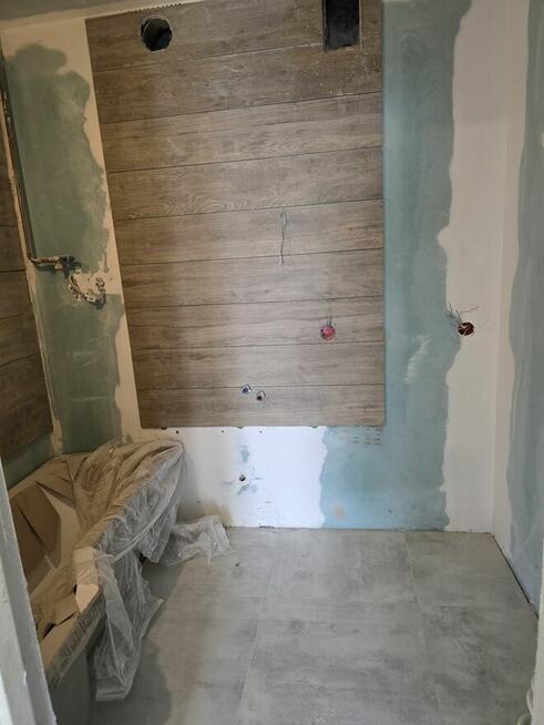 Klimontów, 4-pokojowe mieszkanie w blokach