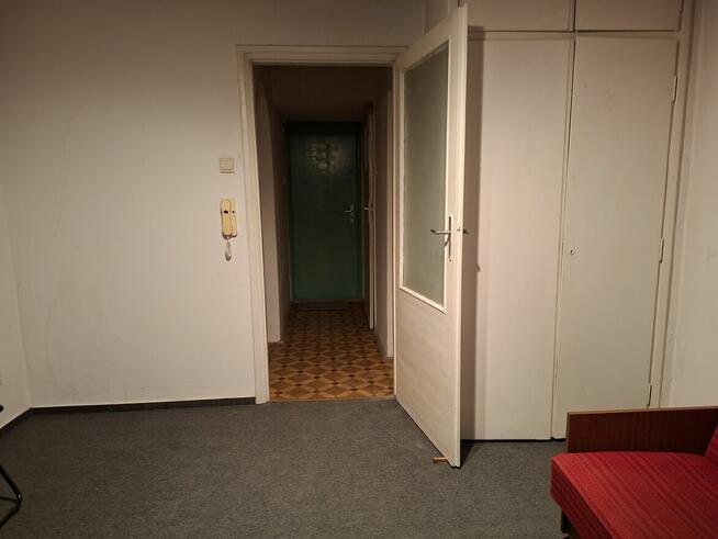 Stara Ochota, ul. Grójecka, przy ul. Wawelskiej, duży balkon