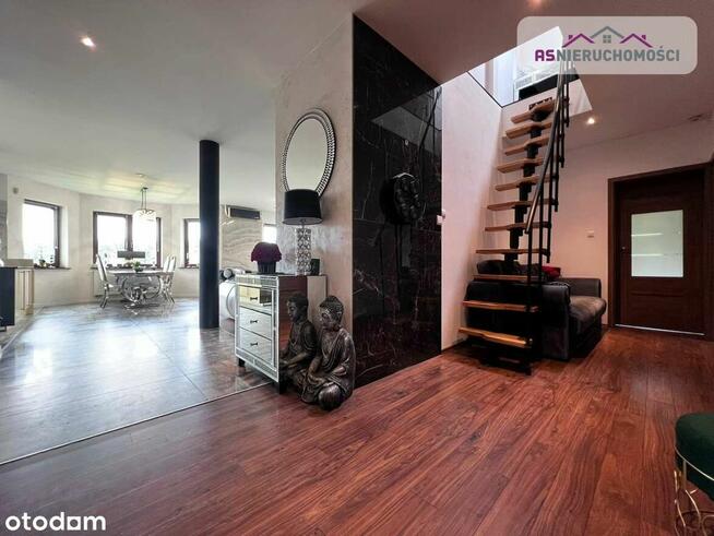 Dom wolnostojący, basen, duża działka,10 minut do Koszalina