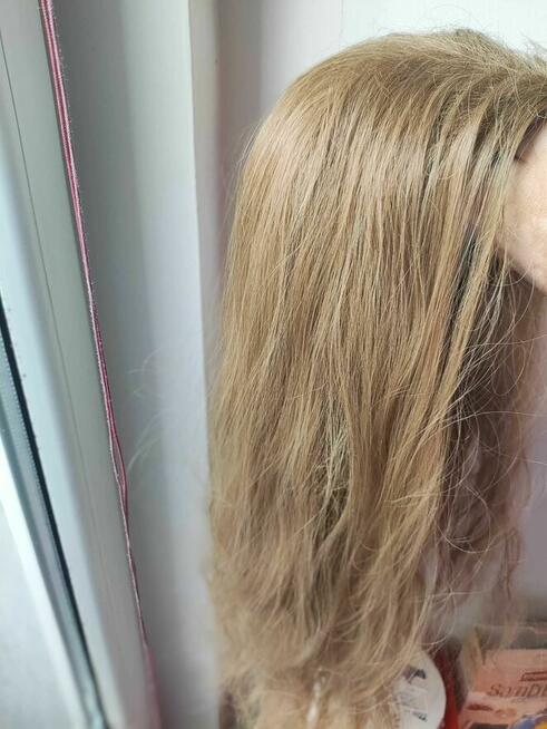 Peruka dla Kobiet Damska długie włosy ciemny blond kręcone