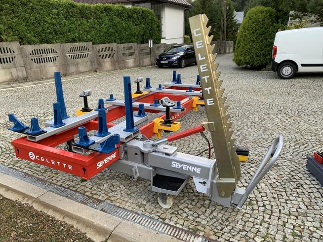 Celette Sevenne rama blacharska