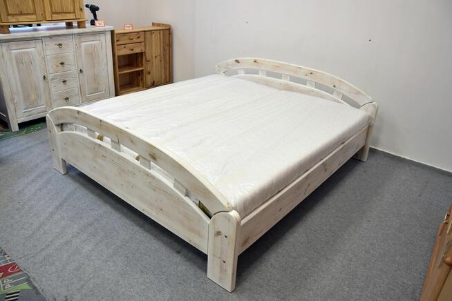 łóżko z drewna sosnowego z materacami - komplet jak nowy