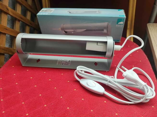 Lampa Ścienna Srebrna Eglo Kinkiet Lampka nad Lustro Obraz