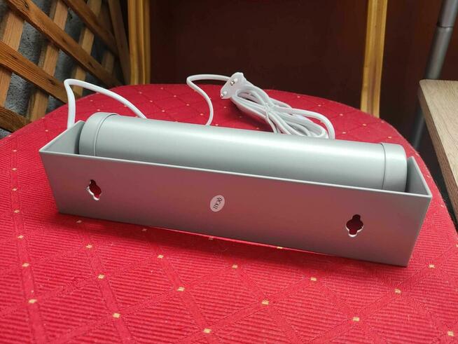 Lampa Ścienna Srebrna Eglo Kinkiet Lampka nad Lustro Obraz