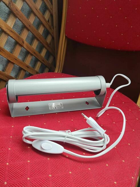 Lampa Ścienna Srebrna Eglo Kinkiet Lampka nad Lustro Obraz