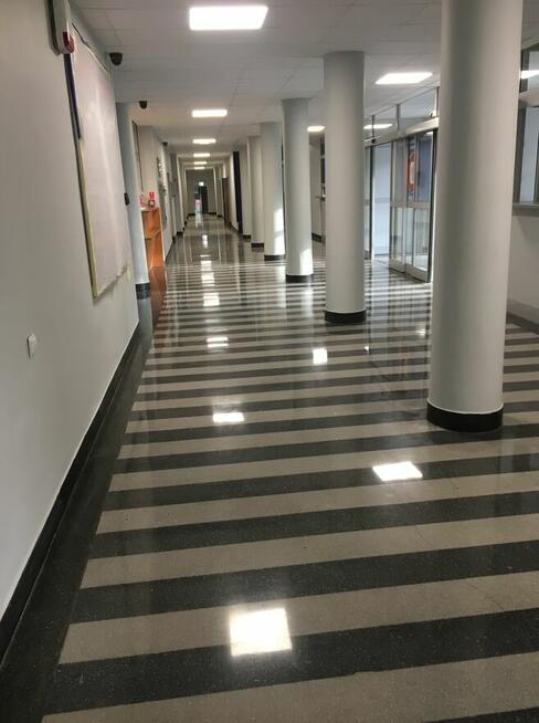 podłoga dekoracyjna MFC MICRO LASTRYKO 35Mpa 10-30mm