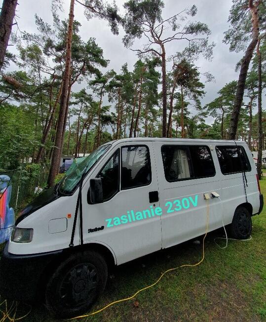 Sprzedam samochód turystyczny Peugeot Boxer 2,5 TD