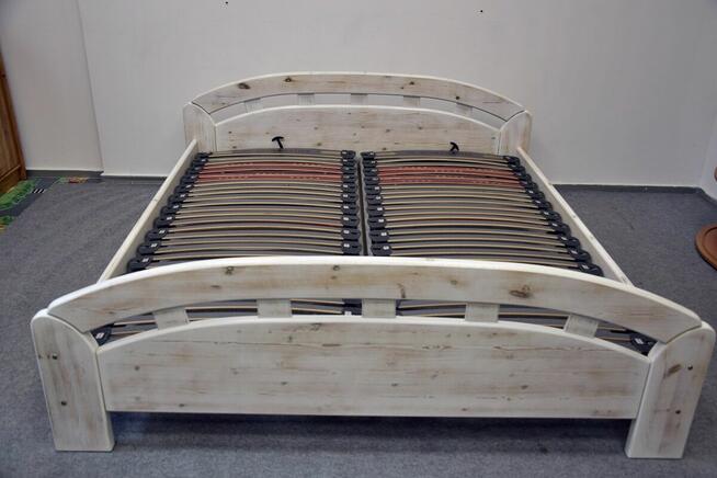 łóżko z drewna sosnowego z materacami - komplet jak nowy