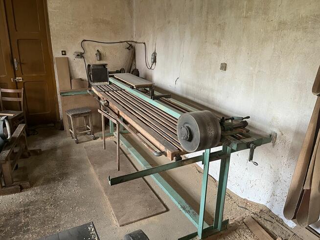 Syndyk sprzeda - wyposażenie zakładu stolarskiego - 40%