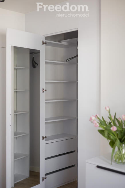 4 pokoje / 2 łazienki / pralnia / taras / loggia