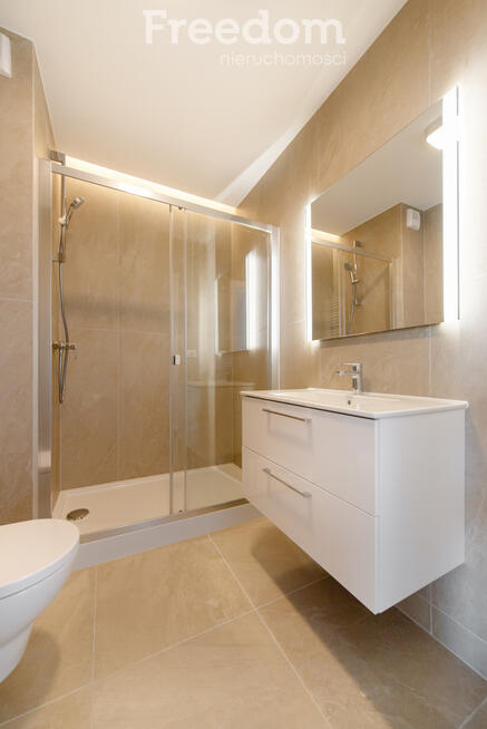 Nowoczesne mieszkanie z dużym tarasem