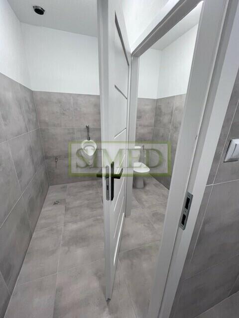 Warsztat , sklep hurtownia blisko obwodnicy