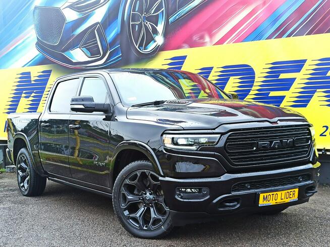 Dodge RAM wyposażenie jak w klasie Premium