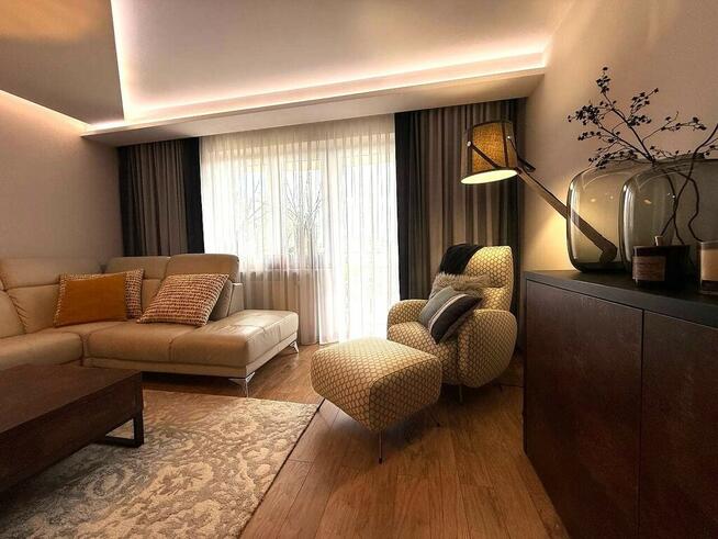 Duże mieszkanie z wyposażeniem, trzy balkony