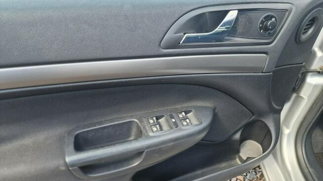 (Nr. 135 ) Octavia II 1.6 Benzyna, Klima, parktronik