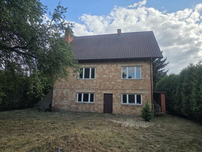 Dom Zakręt gm. Wiązowna, Ciekawa