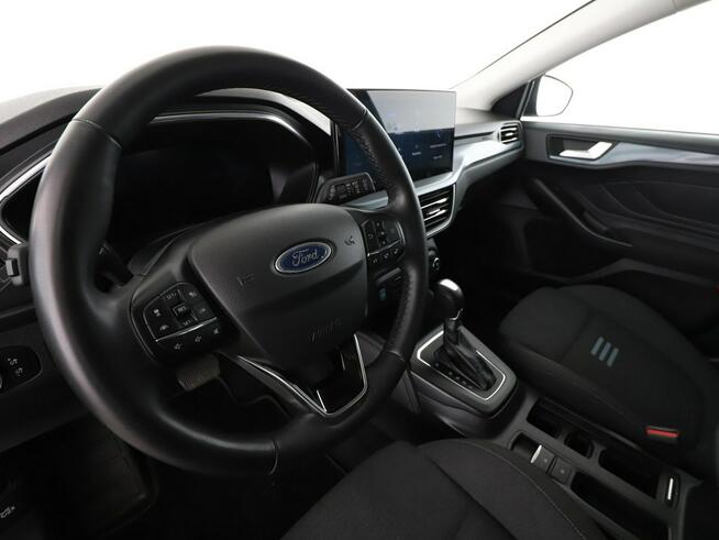 Ford Focus automat mHEV full LED virtual cocpit navi klima auto