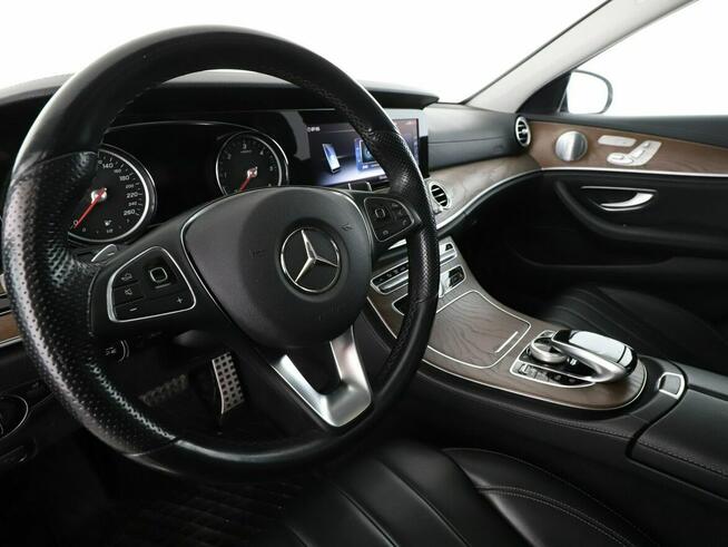 Mercedes E 220 FV23% 4X4 Automat Navi Klimatyzacja Podgrzewane fotele Bluetooth