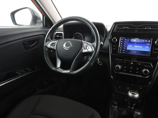 SsangYong Tivoli Historia serwisowa Klimatyzacja Czujniki parkowania El. szyby Bluetoot