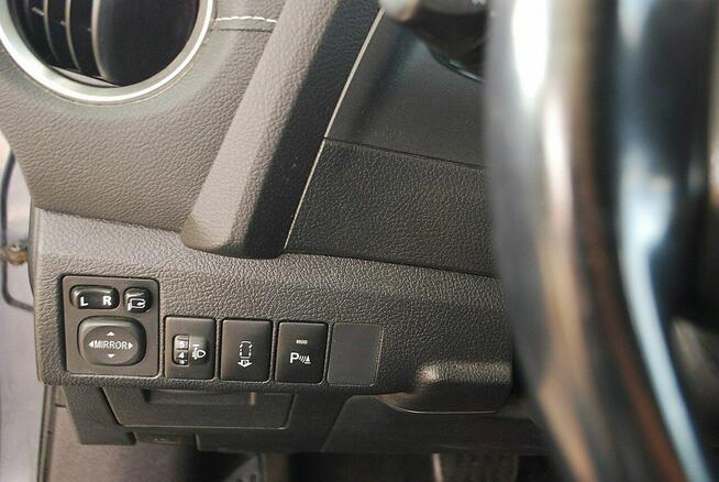 Toyota Auris 1,8 benzyna HYBRYDA.