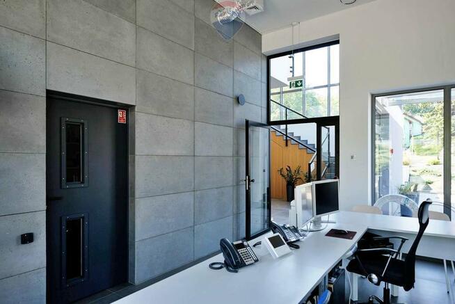 LUKSUSOWE biura, magazyn, usługi