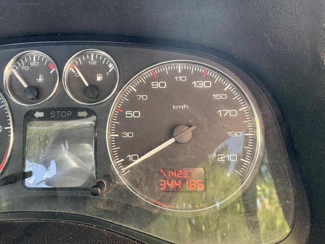 Syndyk sprzeda prawo własności pojazdu Peugeot 307