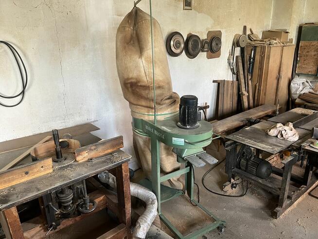 Syndyk sprzeda - wyposażenie zakładu stolarskiego - 40%