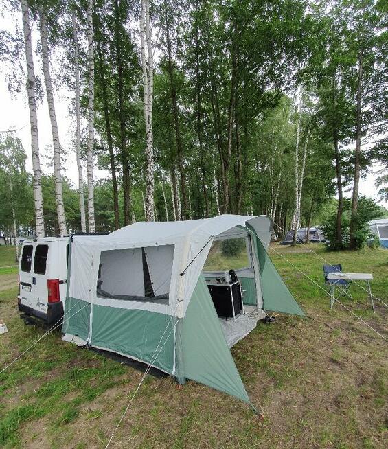 Sprzedam samochód turystyczny Peugeot Boxer 2,5 TD