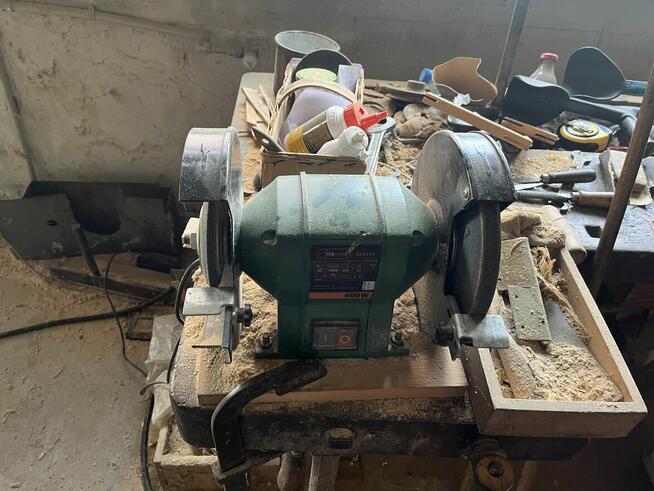 Syndyk sprzeda - wyposażenie zakładu stolarskiego - 40%