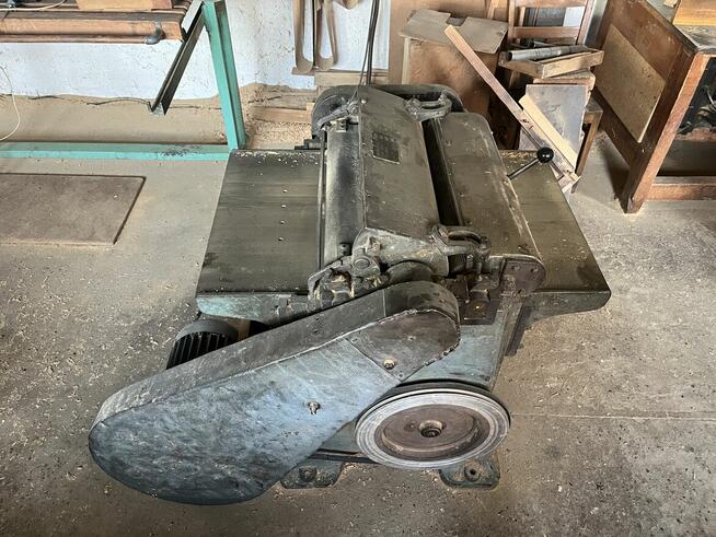 Syndyk sprzeda - wyposażenie zakładu stolarskiego - 40%