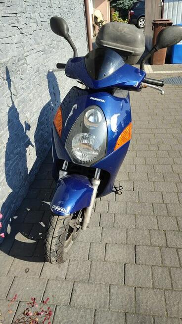 Skuter Honda NES125