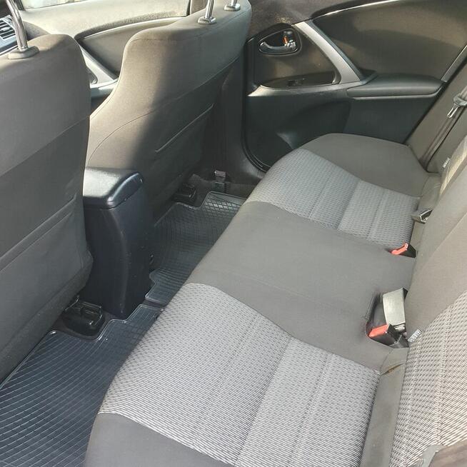 Sprzedam Toyota Avensis T27