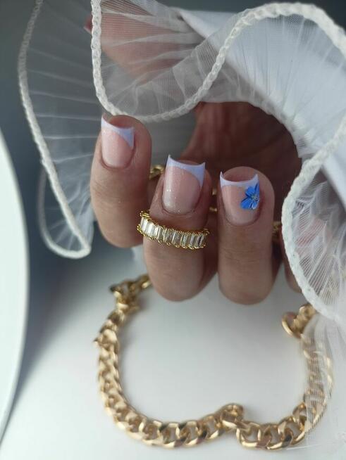 Stylizacja paznokci/paznokcie żelowe /manicure hybrydowy /fr