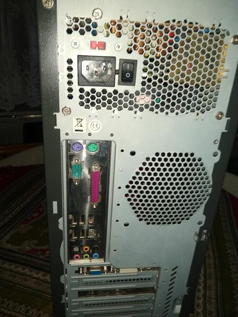 Komputer stacjonarny z Linux, 150 zł.