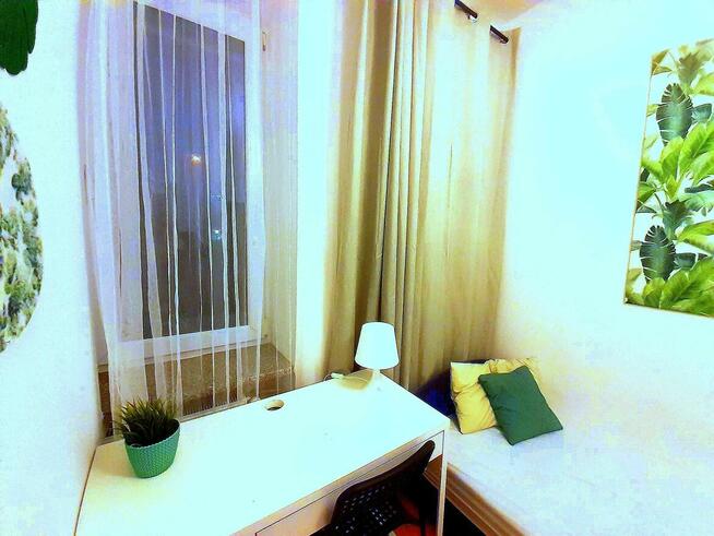 Komfortowy pokój dla dziewczyny. Lotnicza4. Blisko WSEI WSPA