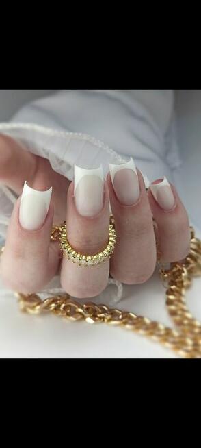 Stylizacja paznokci/paznokcie żelowe /manicure hybrydowy /fr