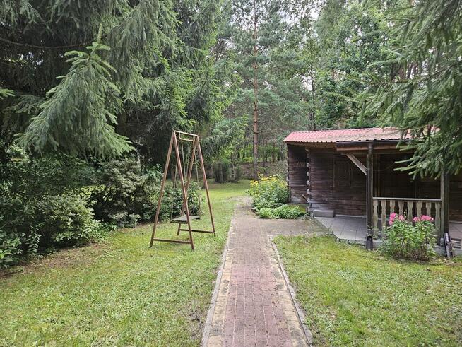 Działka budowlana 1798 m² + domek gospodarczy 37 m²